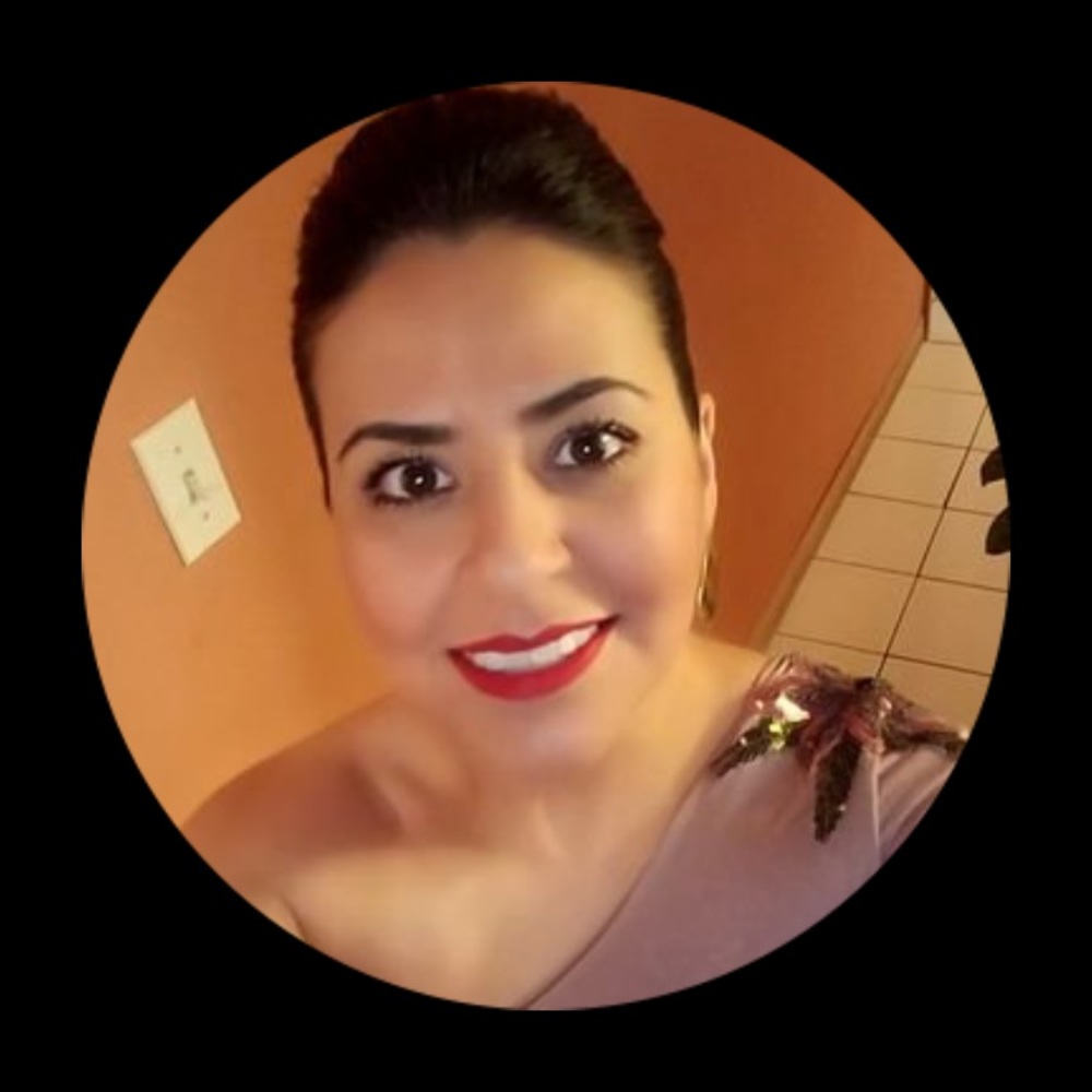 Meet your Posher, Raquel